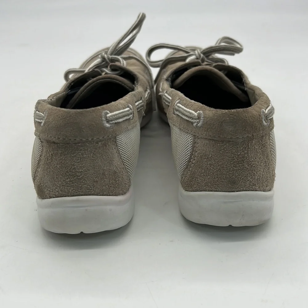 Clarks Beige Suede and Mesh Fabric Slip on Boat Shoes size 6.5